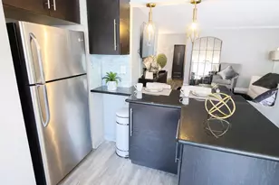 10747 Wilshire Blvd, Los Angeles, CA 90024 - Photo 25