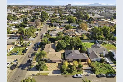 15022 Sylvan Street, Van Nuys, CA 91411 - Photo 47