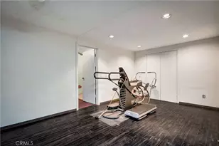 15022 Sylvan St, Van Nuys, CA 91411 - Photo 27