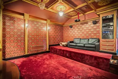 6268 Norwich Avenue, Van Nuys, CA 91411 - Photo 19