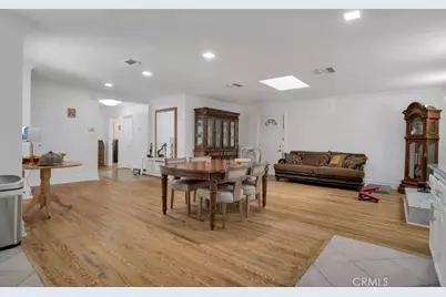 7113 Encino Avenue, Lake Balboa, CA 91406 - Photo 3