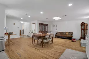 7113 Encino Ave, Lake Balboa, CA 91406 - Photo 3