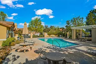 27955 Trillium Ln, Valencia, CA 91354 - Photo 19