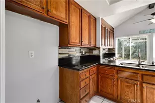 10 Bluff Point, Phillips Ranch, CA 91766 - Photo 17