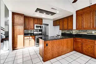 10 Bluff Point, Phillips Ranch, CA 91766 - Photo 17