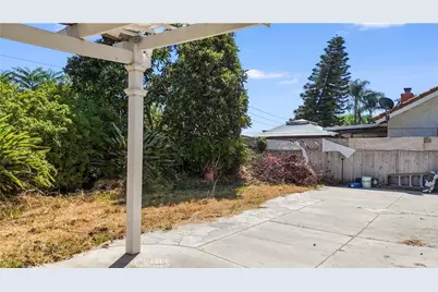 10 Bluff Point, Phillips Ranch, CA 91766 - Photo 59