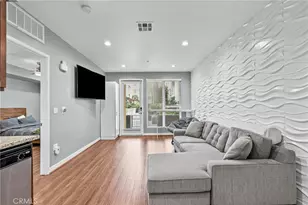 21301 Erwin St, Woodland Hills, CA 91367 - Photo 17