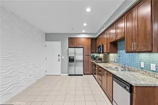 21301 Erwin St, Woodland Hills, CA 91367 - Photo 15