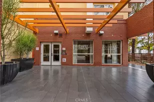 21301 Erwin St, Woodland Hills, CA 91367 - Photo 3