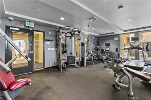 21301 Erwin St, Woodland Hills, CA 91367 - Photo 39