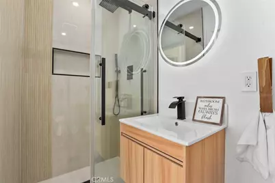 18628 Rayen, Northridge, CA 91324 - Photo 17