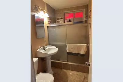 18535 Bryant, Northridge, CA 91324 - Photo 3