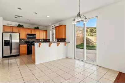 37215 Queen Anne Place, Palmdale, CA 93551 - Photo 11
