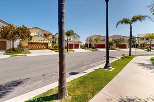 4312 Waterside Ln, Oxnard, CA 93035 - Photo 3