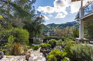 2305 Sugarloaf Dr, Agoura Hills, CA 91301 - Photo 5