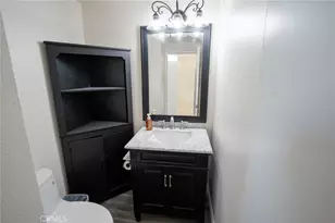 19870 Collins, Canyon Country, CA 91351 - Photo 19