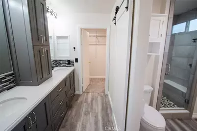 19870 Collins, Canyon Country, CA 91351 - Photo 33