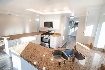 19870 Collins, Canyon Country, CA 91351 - Photo 15