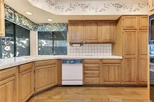 613 N California, Burbank, CA 91505 - Photo 19