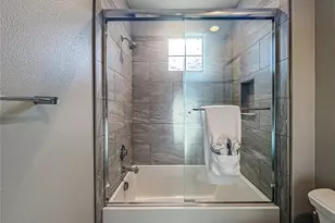 2458 Rondell, Camarillo, CA 93012 - Photo 43