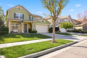 22458 Plantation Ct, Saugus, CA 91350 - Photo 3