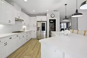 22458 Plantation Ct, Saugus, CA 91350 - Photo 21