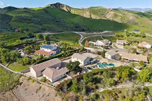 30012 Valley Glen St, Castaic, CA 91384 - Photo 19