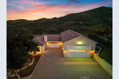 30012 Valley Glen Street, Castaic, CA 91384 - Photo 9