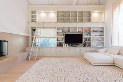 17636 Camino De Yatasto, Pacific Palisades, CA 90272 - Photo 5