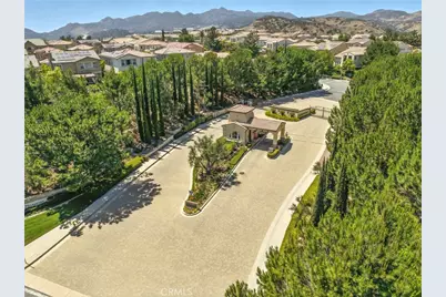 11864 Red Hawk Lane, Porter Ranch, CA 91326 - Photo 19