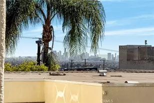 1129 Larrabee St, West Hollywood, CA 90069 - Photo 29