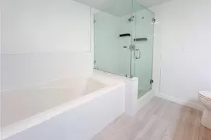 1129 Larrabee St, West Hollywood, CA 90069 - Photo 21