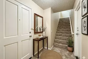 6542 Stoney View, Simi Valley, CA 93063 - Photo 5