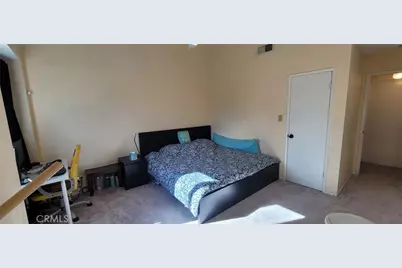 19221 Sherman Way #6, Reseda, CA 91335 - Photo 23