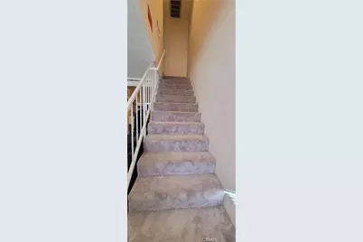 19221 Sherman Way #6, Reseda, CA 91335 - Photo 35