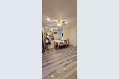 19221 Sherman Way #6, Reseda, CA 91335 - Photo 15