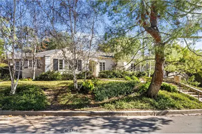 1347 Andenes, Glendale, CA 91208 - Photo 3