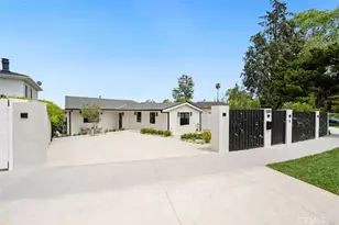 13817 Valley Vista Blvd, Sherman Oaks, CA 91423 - Photo 3