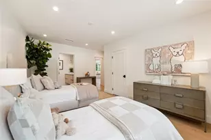 13817 Valley Vista Blvd, Sherman Oaks, CA 91423 - Photo 17