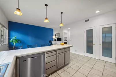 22732 Pear Court, Saugus, CA 91390 - Photo 17