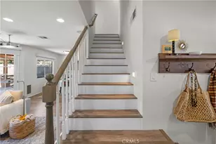 22732 Pear Ct, Saugus, CA 91390 - Photo 5