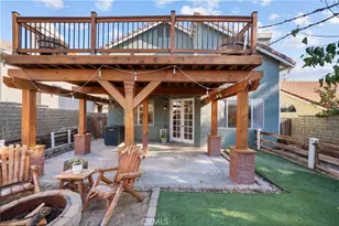 22732 Pear Ct, Saugus, CA 91390 - Photo 23