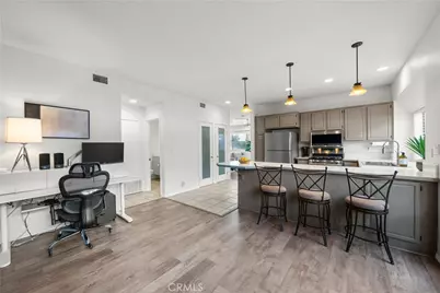 22732 Pear Court, Saugus, CA 91390 - Photo 15