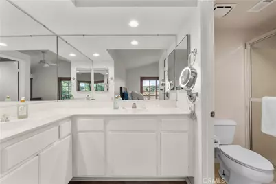 22732 Pear Court, Saugus, CA 91390 - Photo 31