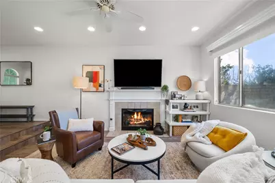 22732 Pear Court, Saugus, CA 91390 - Photo 7