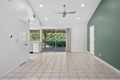 25897 Ramillo, Valencia, CA 91355 - Photo 17