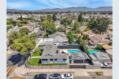 8102 Willis Ave, Panorama City, CA 91402 - Photo 33