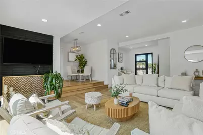 8102 Willis Ave, Panorama City, CA 91402 - Photo 9