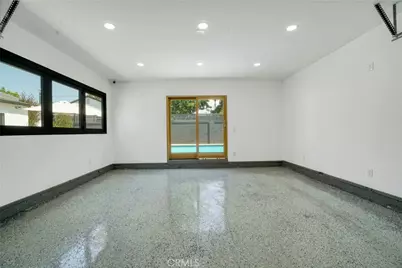 8102 Willis Ave, Panorama City, CA 91402 - Photo 31