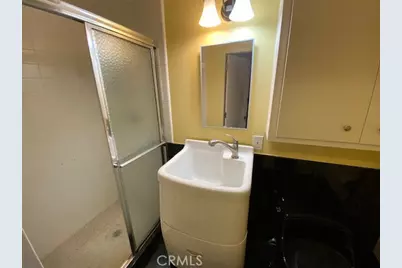 1333 S Beverly Glen Boulevard #402, Los Angeles, CA 90024 - Photo 33